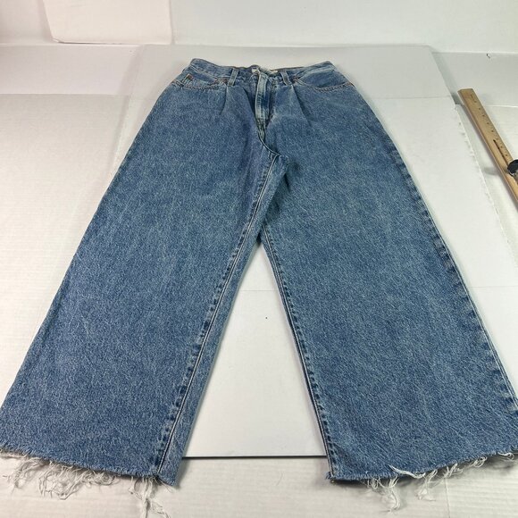 Levi's Jeans Women's 28x24* Ribcage High Rise Wide Leg Crop Blue Denim Tag 27 - Picture 1 of 16